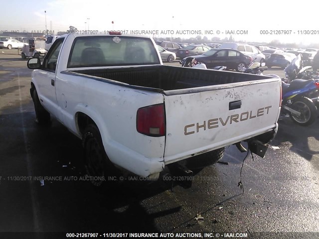 1GCDT14X2W8205996 - 1998 CHEVROLET S TRUCK S10 WHITE photo 3