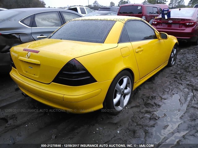 WDBKK49F11F184489 - 2001 MERCEDES-BENZ SLK 230 KOMPRESSOR YELLOW photo 4