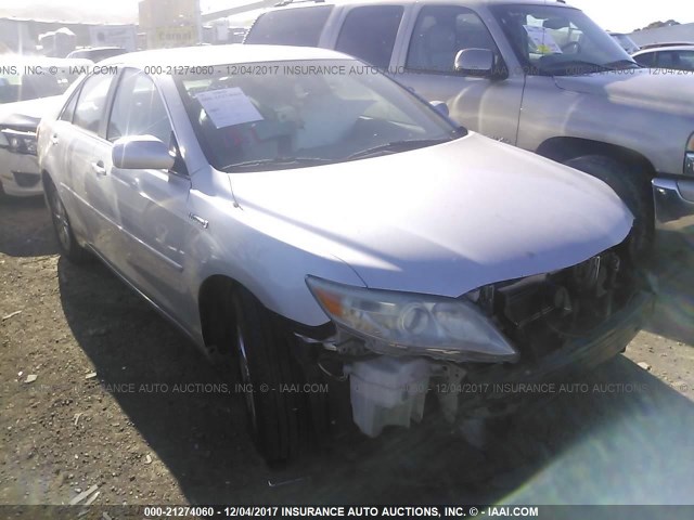 4T1BB3EK8BU127052 - 2011 TOYOTA CAMRY HYBRID SILVER photo 1