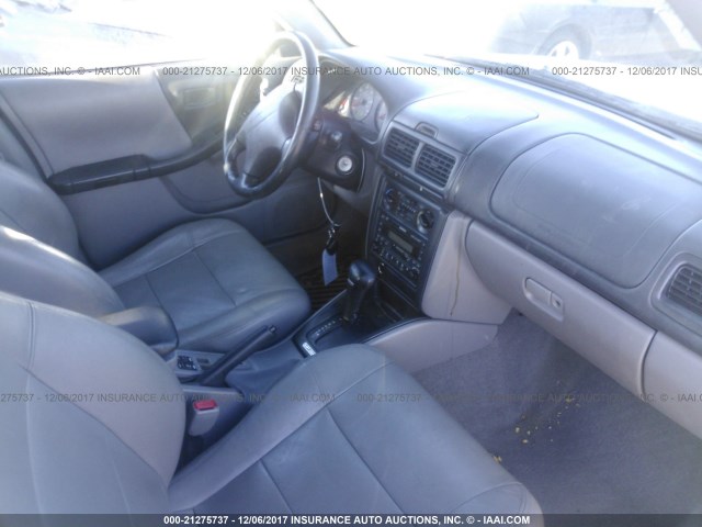 JF1SF65681H740881 - 2001 SUBARU FORESTER S 银色 照片 5