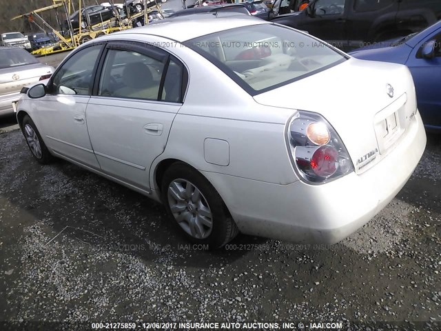 1N4AL11D32C200736 - 2002 NISSAN ALTIMA S/SL WHITE photo 3