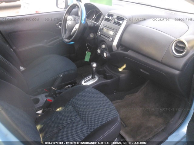3N1CE2CP0EL359204 - 2014 NISSAN VERSA NOTE S/S PLUS/SV/SL BLUE photo 5
