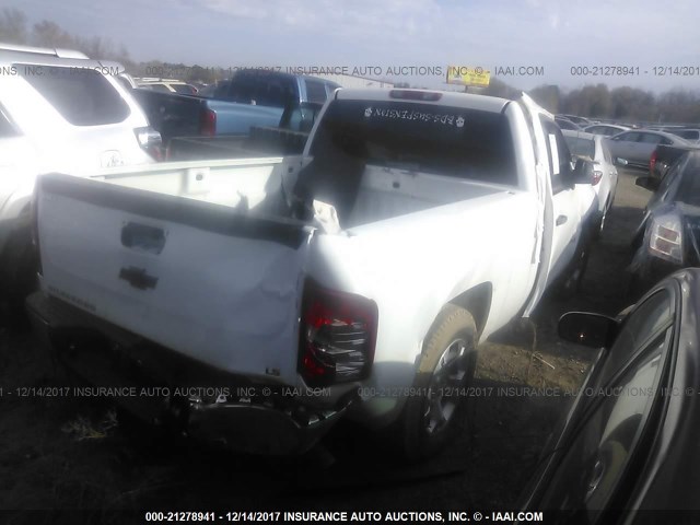 1GCEC14X08Z261050 - 2008 CHEVROLET SILVERADO C1500 WHITE photo 4