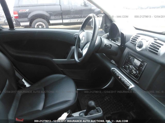 WMEEJ3BA7EK754813 - 2014 SMART FORTWO PURE/PASSION WHITE photo 5