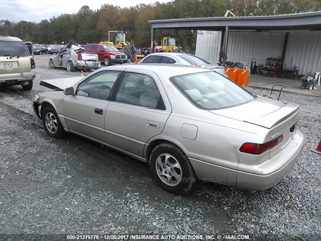 4T1BG22K6XU417720 - 1999 TOYOTA CAMRY CE/LE/XLE 金色 照片 3