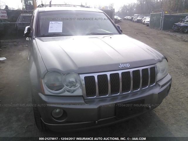 1J8HR68216C130225 - 2006 JEEP GRAND CHEROKEE OVERLAND GOLD photo 6