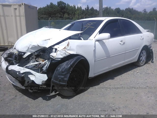 4T1BE32K42U024495 - 2002 TOYOTA CAMRY LE/XLE/SE 白色 照片 2