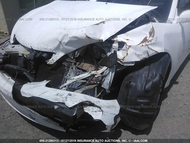 4T1BE32K42U024495 - 2002 TOYOTA CAMRY LE/XLE/SE 白色 照片 6