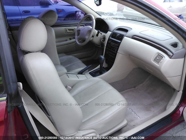 2T1CF22P11C538442 - 2001 TOYOTA CAMRY SOLARA SE/SLE წითელი ფოტო 5