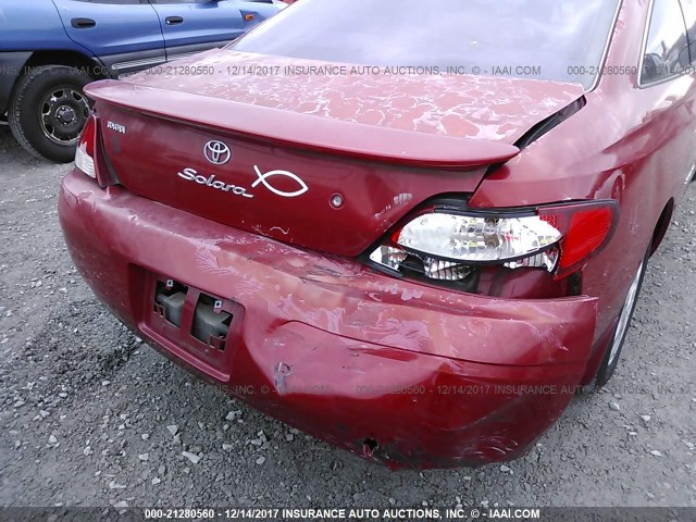 2T1CF22P11C538442 - 2001 TOYOTA CAMRY SOLARA SE/SLE RED photo 6