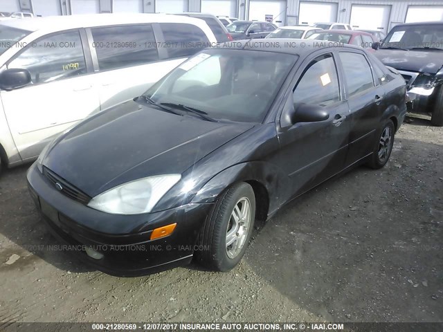 1FAFP3432YW292485 - 2000 FORD FOCUS SE/SE SPORT BLACK photo 2