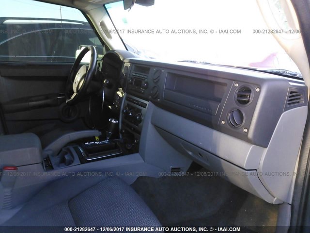 1J8HG48K77C611334 - 2007 JEEP COMMANDER BLUE photo 5