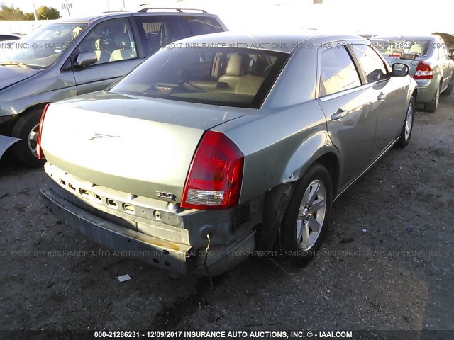 2C3LA53GX7H618467 - 2007 CHRYSLER 300 TOURING GREEN photo 4