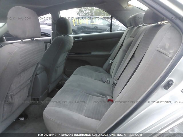 4T1BE32K15U414782 - 2005 TOYOTA CAMRY LE/XLE/SE ვერცხლისფერი ფოტო 8