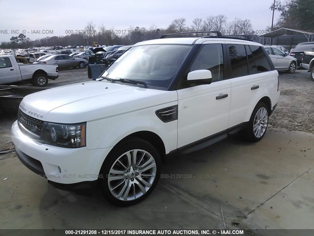 SALSK2D46BA703801 - 2011 LAND ROVER RANGE ROVER SPORT LUX WHITE photo 2