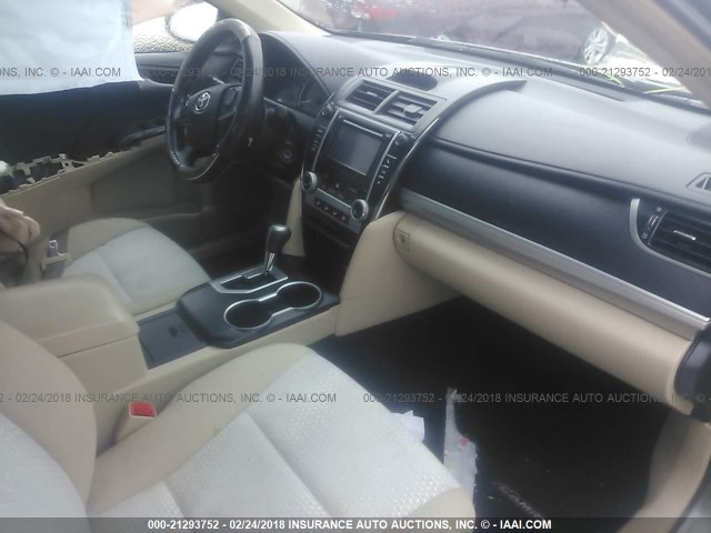 4T4BF1FKXCR180026 - 2012 TOYOTA CAMRY SE/LE/XLE GREEN photo 5