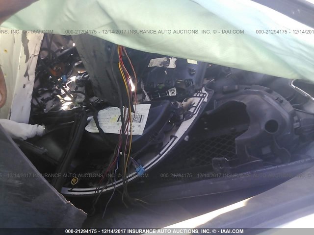 55SWF4JB9FU096509 - 2015 MERCEDES-BENZ C 300 WHITE photo 5