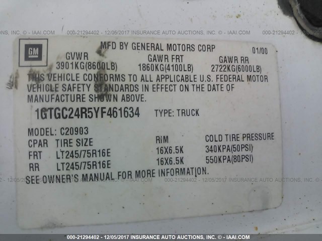 1GTGC24R5YF461634 - 2000 GMC SIERRA C2500 WHITE photo 9