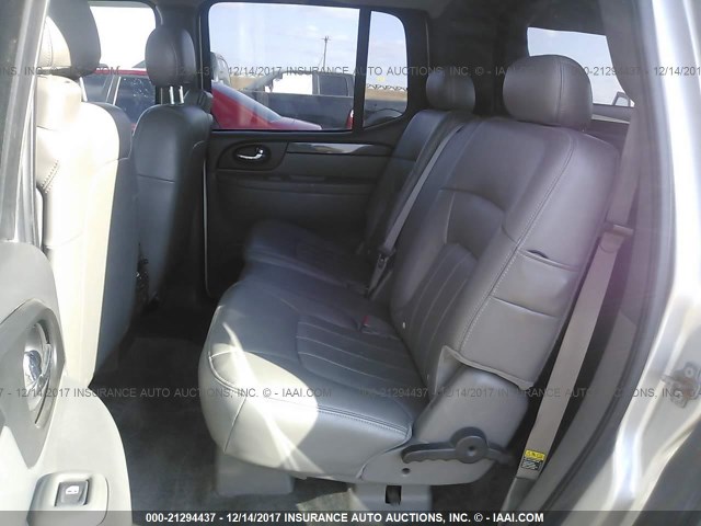 1GKET12S846174276 - 2004 GMC ENVOY XUV SILVER photo 8