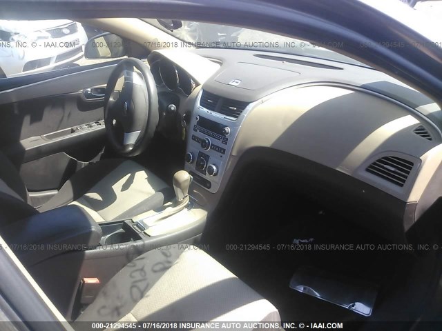 1G1ZB5E1XBF125287 - 2011 CHEVROLET MALIBU LS 灰色 照片 5