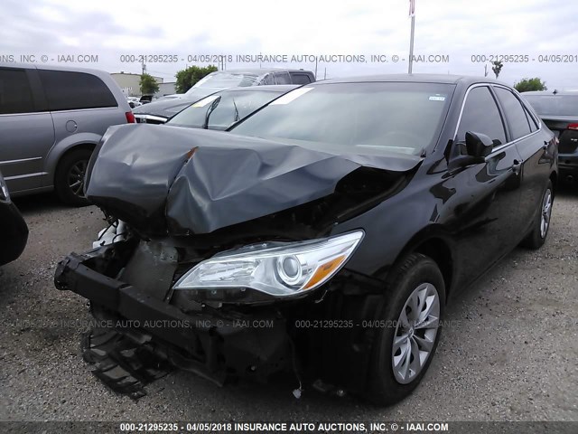 4T4BF1FK8GR577787 - 2016 TOYOTA CAMRY LE/XLE/SE/XSE BLACK photo 2