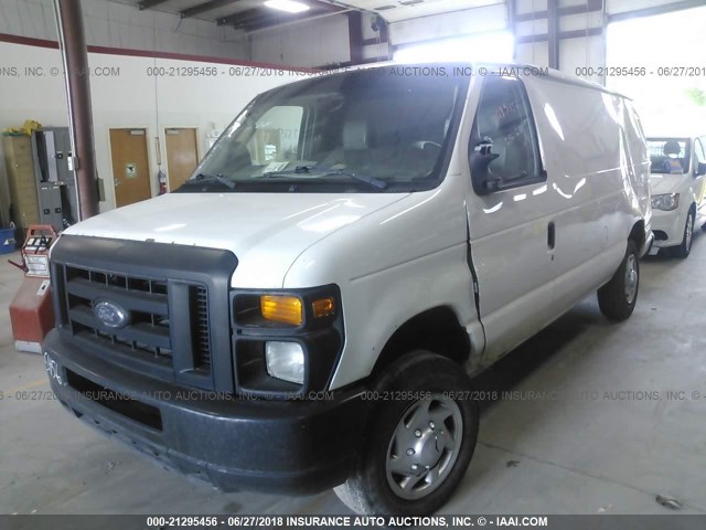 1FTNE24LX9DA67816 - 2009 FORD ECONOLINE E250 VAN WHITE photo 2