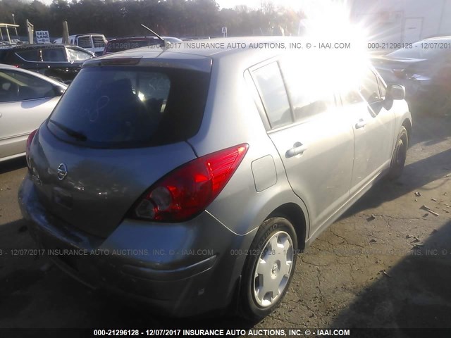 3N1BC13E89L353246 - 2009 NISSAN VERSA S/SL GRAY photo 4