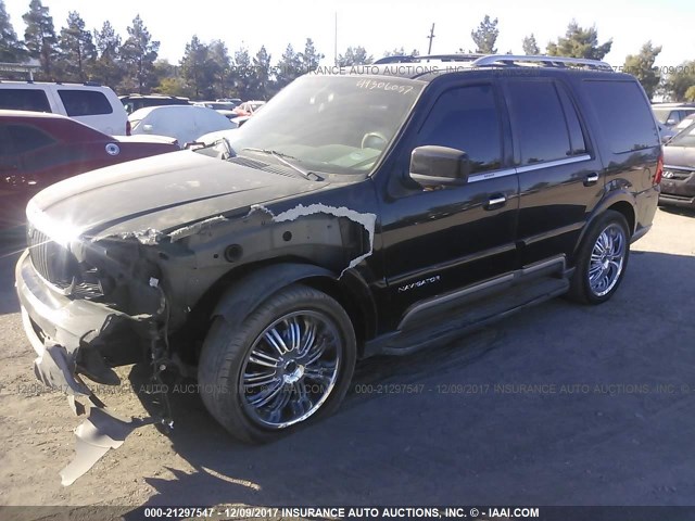 5LMFU28R73LJ43178 - 2003 LINCOLN NAVIGATOR BLACK photo 2