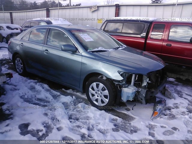 4T4BF3EK8AR071882 - 2010 TOYOTA CAMRY SE/LE/XLE Light Blue photo 1