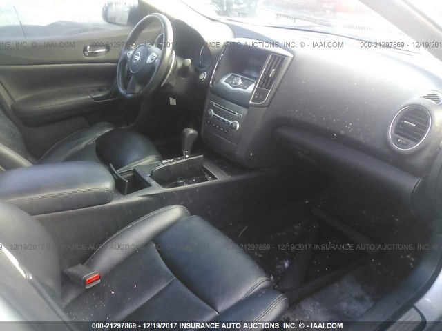 1N4AA5AP8CC812181 - 2012 NISSAN MAXIMA S/SV SILVER photo 5