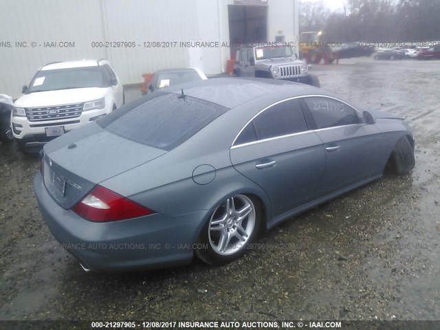 WDDDJ75X46A062247 - 2006 MERCEDES-BENZ CLS 500C BLUE photo 4