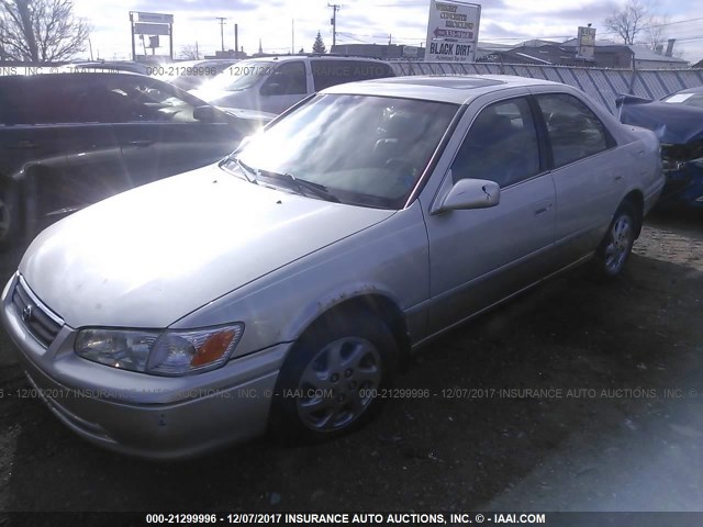 JT2BG22K5Y0457535 - 2000 TOYOTA CAMRY CE/LE/XLE 银色 照片 2