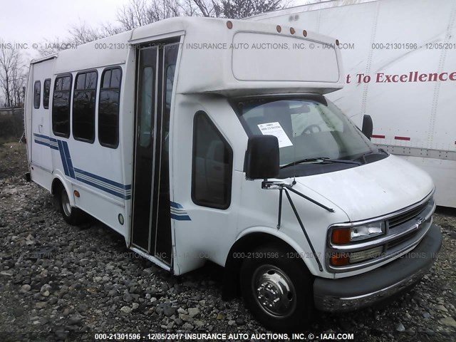 1GBJG31J2Y1276294 - 2001 CHEVROLET EXPRESS G3500  WHITE photo 1