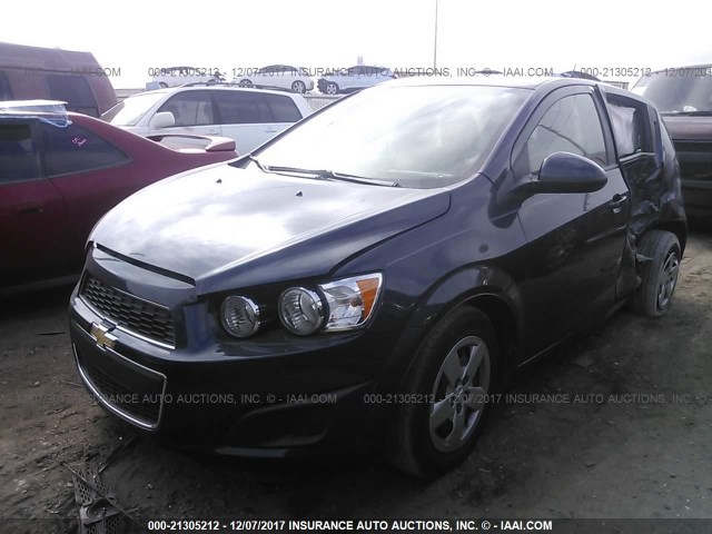 1G1JA6SH8F4219466 - 2015 CHEVROLET SONIC LS ლურჯი ფოტო 2