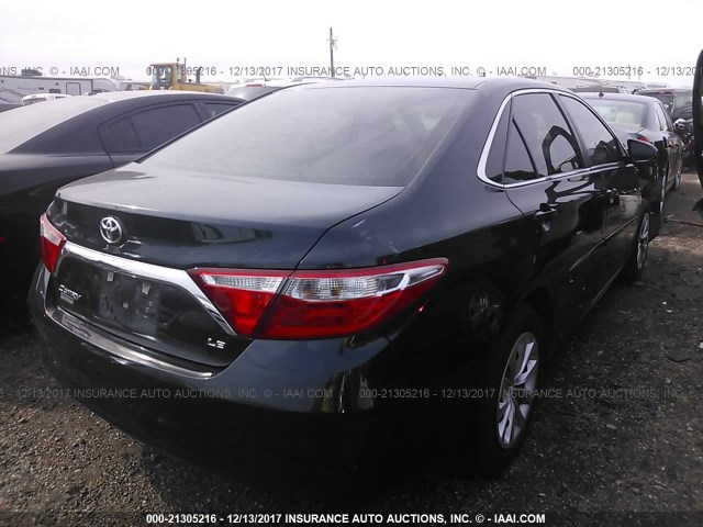 4T4BF1FK0GR545772 - 2016 TOYOTA CAMRY LE/XLE/SE/XSE BLUE photo 4