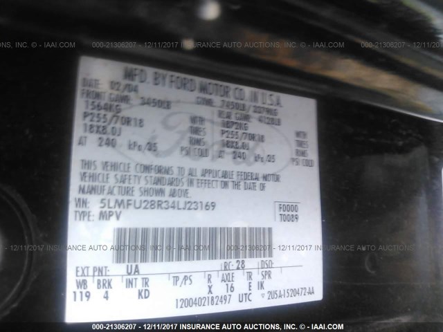 5LMFU28R34LJ23169 - 2004 LINCOLN NAVIGATOR BLACK photo 9