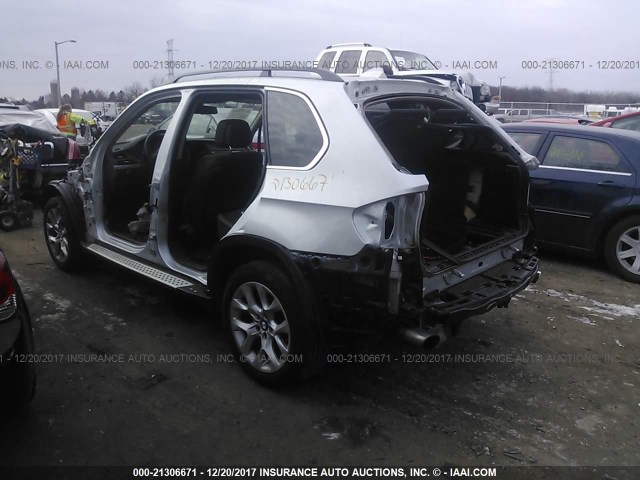 5UXZV4C54D0E02117 - 2013 BMW X5 XDRIVE35I WHITE photo 3