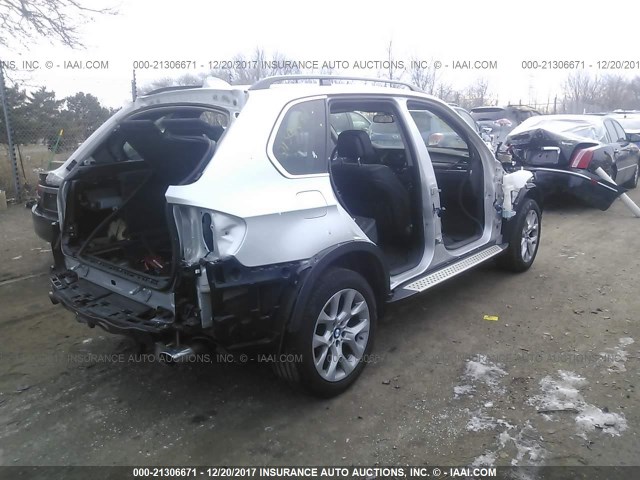 5UXZV4C54D0E02117 - 2013 BMW X5 XDRIVE35I WHITE photo 4