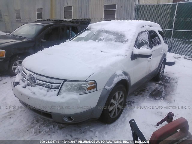 1FMDK02W28GA30953 - 2008 FORD TAURUS X SEL WHITE photo 2