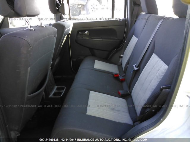 1J4PN2GK6AW111874 - 2010 JEEP LIBERTY SPORT 银色 照片 8