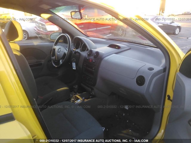 KL1TJ62684B277639 - 2004 CHEVROLET AVEO LS YELLOW photo 5