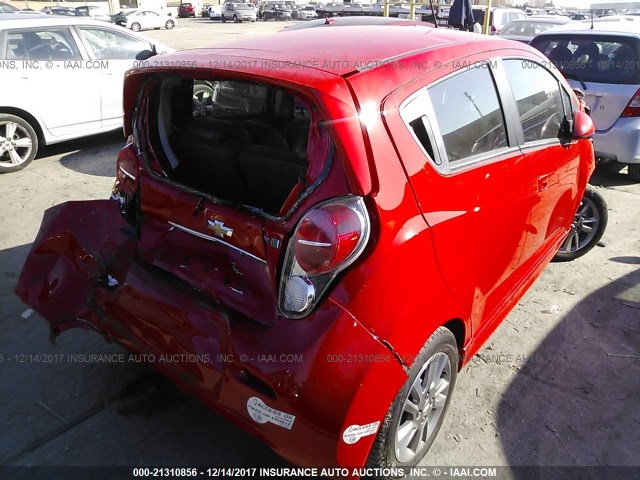 KL8CL6S05GC568458 - 2016 CHEVROLET SPARK EV 2LT RED photo 4