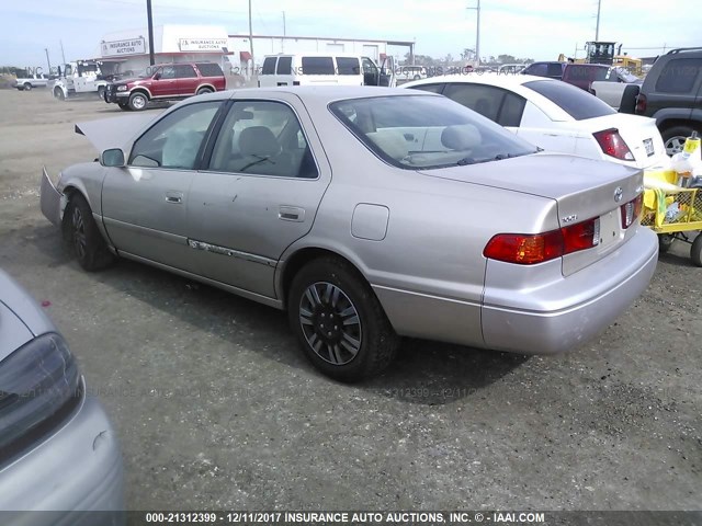 4T1BG22KXYU938862 - 2000 TOYOTA CAMRY CE/LE/XLE 棕色 照片 3