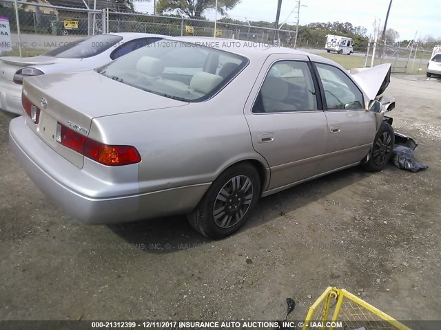 4T1BG22KXYU938862 - 2000 TOYOTA CAMRY CE/LE/XLE 棕色 照片 4