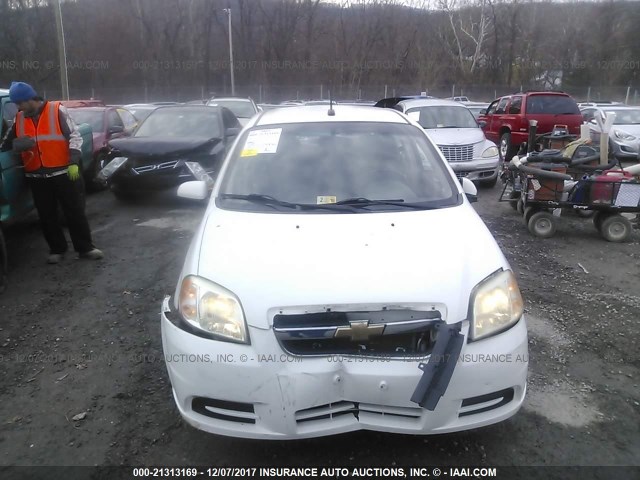 KL1TD56E69B638702 - 2009 CHEVROLET AVEO LS/LT WHITE photo 6