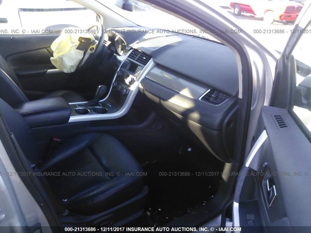 2FMDK3JC3DBB23944 - 2013 FORD EDGE SEL SILVER photo 5