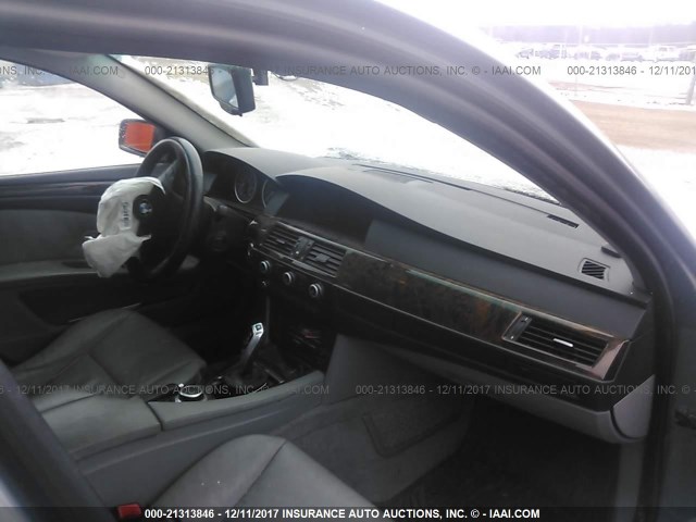 WBANV935X8CZ65359 - 2008 BMW 535 XI Pewter foto 5