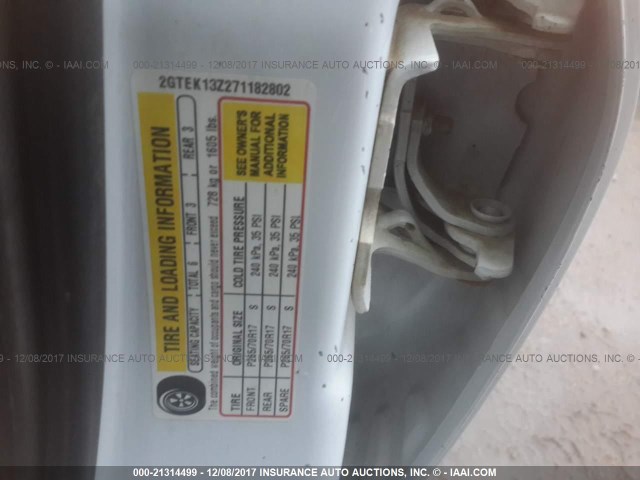 2GTEK13Z271182802 - 2007 GMC NEW SIERRA K1500 WHITE photo 9