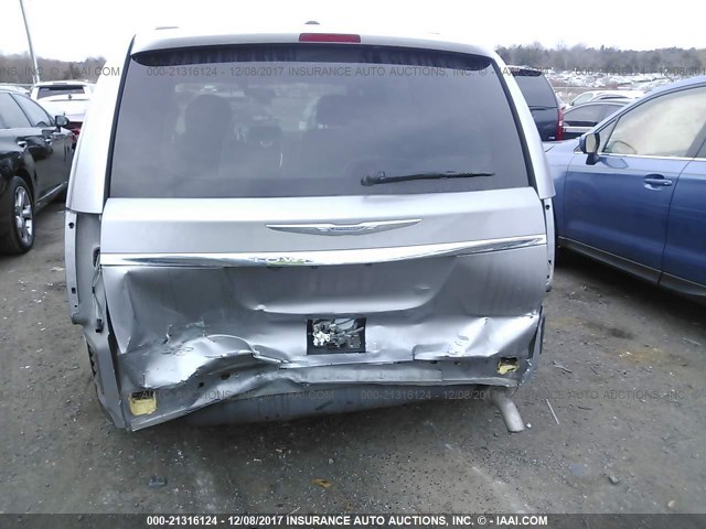 2C4RC1BG3DR629648 - 2013 CHRYSLER TOWN & COUNTRY TOURING SILVER photo 6