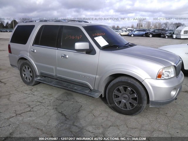 5LMFU28R83LJ05247 - 2003 LINCOLN NAVIGATOR SILVER photo 1